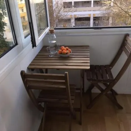 Charming Private Wc & Balcony בית אירוח *