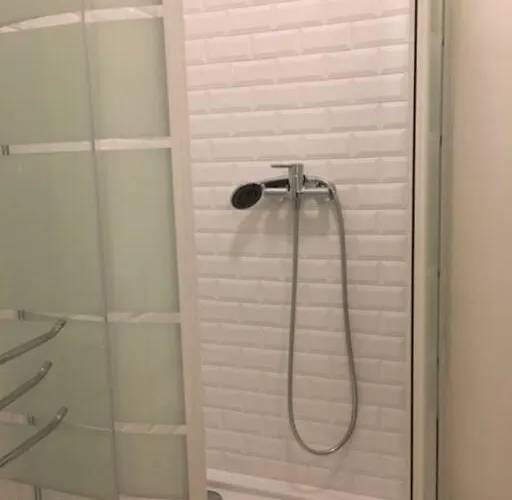 Charming Private Wc & Balcony Quarto em Acomodações Particulares