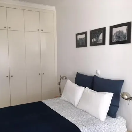 Δωμάτια σε οικογενειακή κατοικία Charming Private Wc & Balcony Lisboa